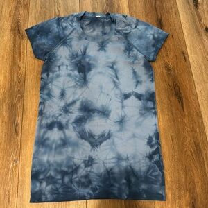 Preowned Lululemon Swiftly Tech Short-Sleeve Shirt 2.0 Hip Length